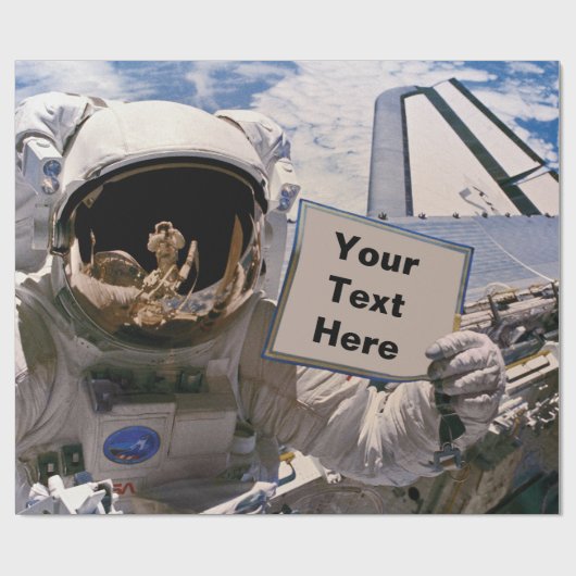 NASA Astronaut Holding Sign. - Aangepaste tekst to Cadeaupapier (Vlak)