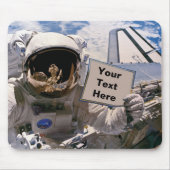 NASA Astronaut Holding Sign. - Aangepaste tekst to Muismat (Voorkant)