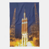 NASA Orion Spacecraft Rocket Launch Theedoek (Verticaal)