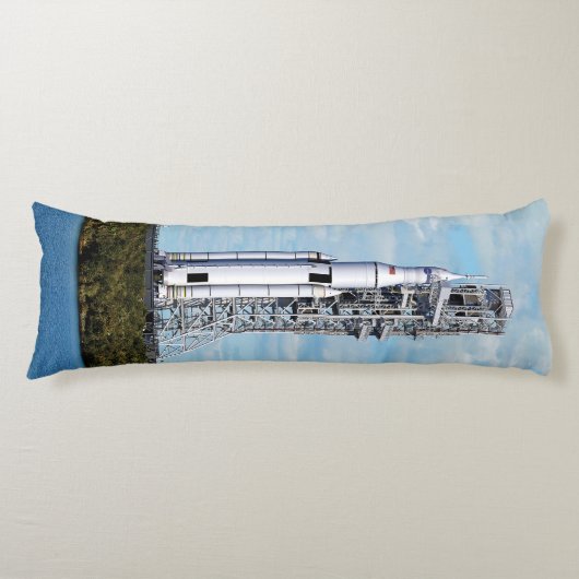 NASA SLS Space Launch System Rocket Launchpad Lichaamskussen (Voorkant)