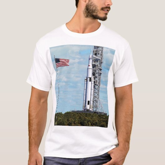 NASA SLS Space Launch System Rocket Launchpad T-shirt (Voorkant)