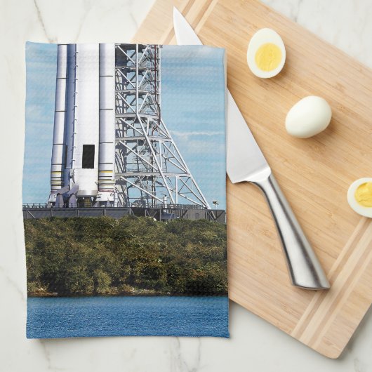 NASA SLS Space Launch System Rocket Launchpad Theedoek (Quarter Fold)