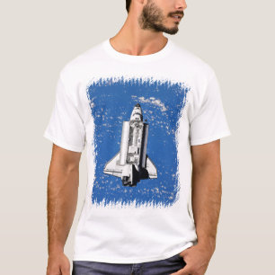 NASA Space Shuttle Discovery in de baan om de aard T-shirt