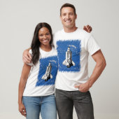 NASA Space Shuttle Discovery in de baan om de aard T-shirt (Unisex)