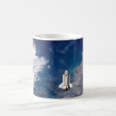 NASA Space Shuttle Endeavor STS-113 Earth Orbit Mok (Center)