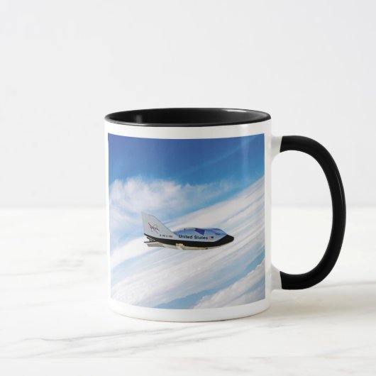 NASA X-38 experimenteel bemanningsretourvoertuig Mok (Rechts)