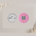 Nashville Bachelorette Party roze QR-code voor de  Ronde Button 3,2 Cm<br><div class="desc">Een roze cadeautje label met cowboy laarsdetail voor een Bacheloretfeestje Nash Bash in Nashville,  Tennessee. Een HOWDY HOWDY HOWDY-teken op de achterkant. Pas met de naam van de bruid aan en de hand schrijft in de naam van elke gast voor een extra speciale aanraking.</div>