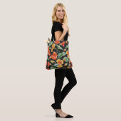 Nasturtium Sinaasappel: Waterverf donker patroon. Tote Bag (Op model)