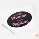 Nasty Vrouwen blijven vechten Ovale Sticker (Envelop)