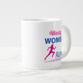 Nasty vrouwen lopen grote koffiekop (Voorkant rechts)