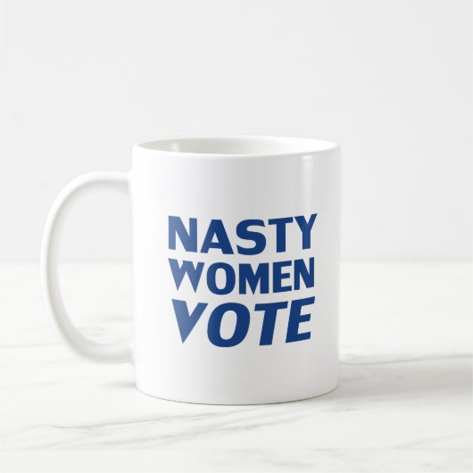 Nasty vrouwen stemmen - Blauw wit koffie mok (Links)