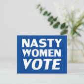 "Nasty Women Vote" blauw wit Briefkaart (Staand voorkant)