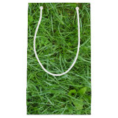 nat groen gras en klaver klein cadeauzakje (Voorkant)