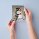 Natasha Monogram Moderne bruiloft Bedankt Card Flyer (Hand)