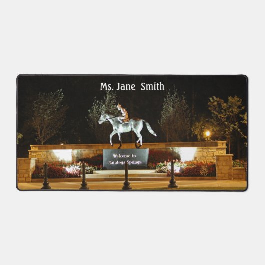 Natie danser paard standbeeld Saratoga Desk Mat (Voorkant)