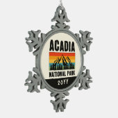 Nationaal park Acadia, aangepast jaar Maine Retro Tin Sneeuwvlok Ornament (Links)