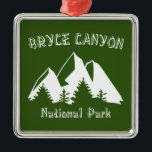 Nationaal Park Bryce Canyon Metalen Ornament<br><div class="desc">Bryce Canyon National Park in het zuiden van Utah staat bekend om gekruiste hoesjes,  die spiraalvormige rotsformaties zijn.</div>