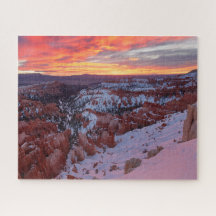 Nationaal park Bryce Canyon op zonsopgang in de wi