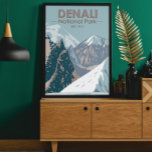 Nationaal park Denali Alaska Mount Hunter  Poster<br><div class="desc">Denali-vectorkunstontwerp. Het park heeft het terrein van toendra,  sparrenbos en gletsjers,  het park is de plek waar wilde dieren leven,  waaronder grizzly beren,  wolven,  mozen,  caribou en Dall schapen.</div>