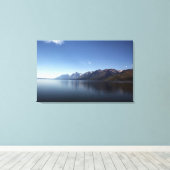 Nationaal park Grand Teton, meer, berg en lucht. Canvas Afdruk (Insitu (Houten vloer))