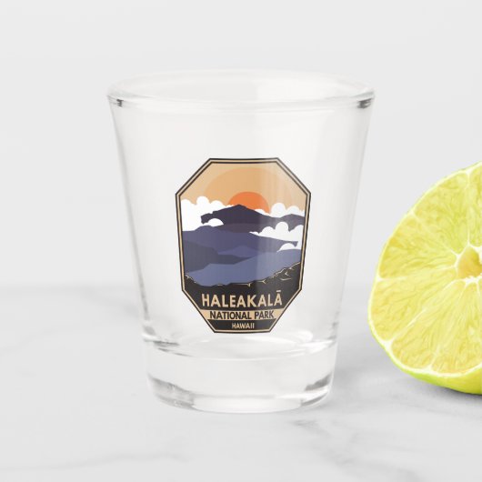 Nationaal park Haleakala Retro Emblem Shot Glas (Voorkant)