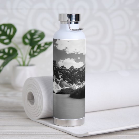 Nationaal park Moraine Lake Banff Waterfles (Yoga)