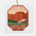 Nationaal park Ranch  van Capitol Reef Keramisch Ornament<br><div class="desc">Capitol reef vectorkunstwerk ontwerp. Het park omringt een lange rimpel in de aarde die bekend staat als de Waterzakkenvuller,  met lagen gouden zandsteen,  kanonnen en opvallende rotsformaties.</div>