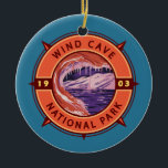 Nationaal Park Retro Compass Embleem Keramisch Ornament<br><div class="desc">Het vectorkunstwerk van de Windgrot. De grot wordt erkend als het dichtste grotsysteem ter wereld.</div>