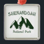 Nationaal park Shenandoah Metalen Ornament<br><div class="desc">Met Skyline Drive,  eindeloze bergen,  en diverse wilde dieren heeft Shenandoah alles!</div>