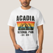 Nationaal park van Acadia,  van Maine Retro T-shirt (Voorkant)