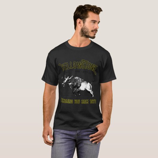 Nationaal park van Bison Toss Yellowstone Funny T-shirt (Voorkant volledig)