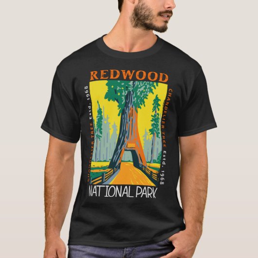 Nationaal park van Redwood - Luchters - Boom - V T-shirt (Voorkant)