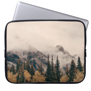 Nationaal park voor de bosbouw in het Banff Laptop Sleeve