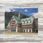 Nationaal Park Waterton Lakes, Canada Legpuzzel<br><div class="desc">Een uitdagende legpuzzel met een fotopark van het prachtige,  chaletstijl Prince of Wales Hotel,  gelegen in Waterton Lakes National afbeelding,  Alberta,  Canada. Leuk voor het hele gezin! Selecteer uw puzzelgrootte.</div>