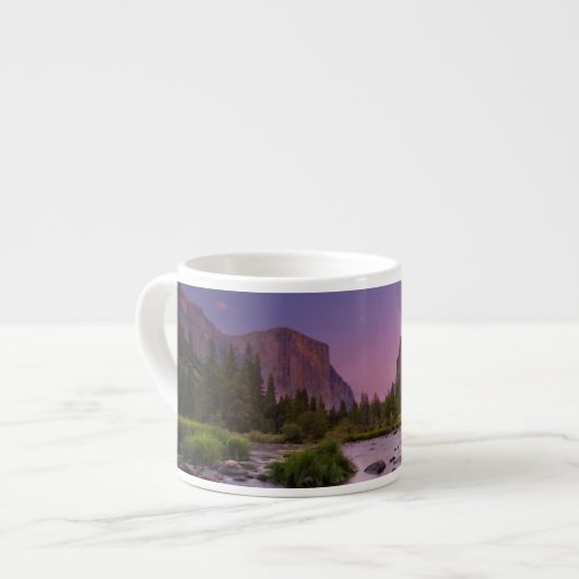 Nationaal park Yosemite in Dusk Espresso Kop (Links)