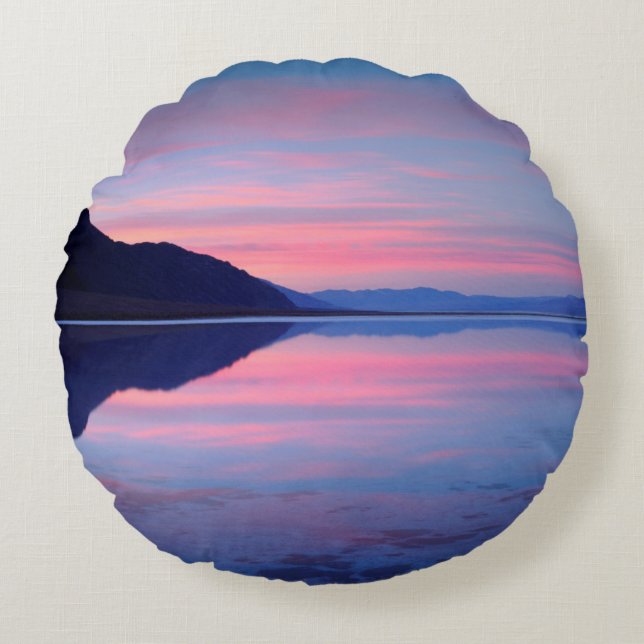 National Park Death Valley. Badwater bij zonsopgan Rond Kussen (Voorkant)