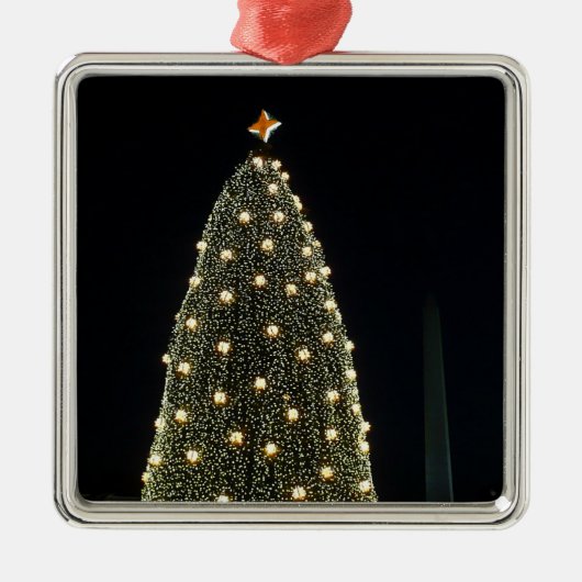National Xmas Tree & Washington Monument at Night Metalen Ornament (Voorkant)