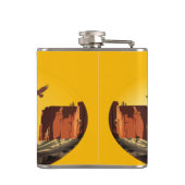 Native American Chief op wilde landschap zonsonder Heupfles (Achterkant)