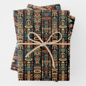 Native Amerikaanse Totem Polen en veren ontwerp Inpakpapier Vel (In situ)