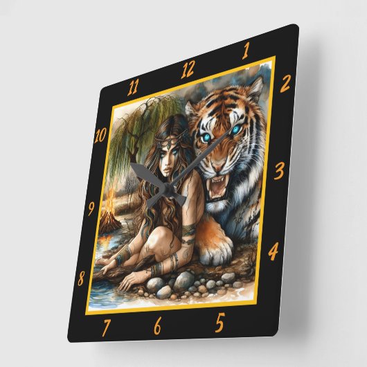 Native Secrets: Tiger's Whispers Moon's Glow Vierkante Klok (Hoek)