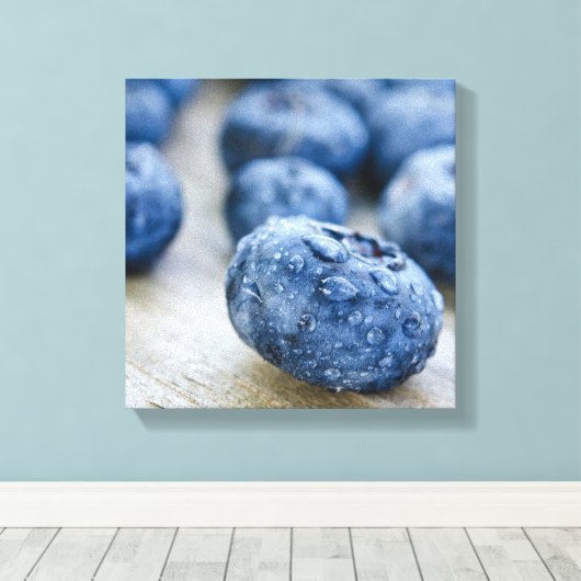 Natte bosbes canvas afdruk (Insitu (Houten vloer))