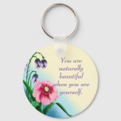 Natural Beauty Quote Roze Paarse Bloemen Sleutelhanger (Achterkant)