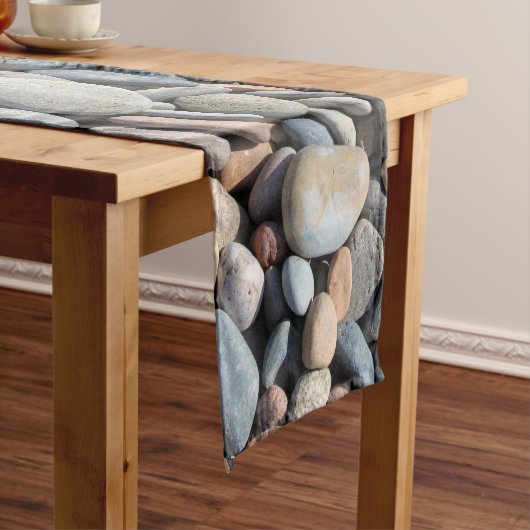 Natural Pebbles Table Runner Korte Tafelloper (Voorbeeld)
