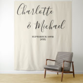 Natural White Script Minimalist Wedding Backdrop Wandkleed (In situ)