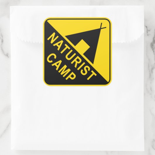 Naturistisch kamp, kampeerteken vierkante sticker (Tas)