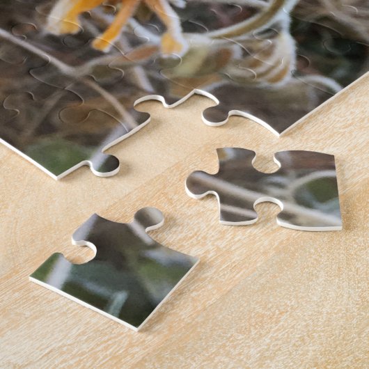 Natuur aangeraakt Rudbeckia bekleed in ochtendvors Legpuzzel (Zijkant)