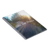 Natuur Bos pad Sun Rays Grass Follow Dreams Notitieboek (Rechterzijde)