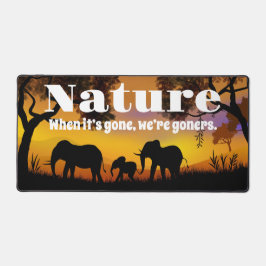 Natuur en weeshuizen waarderen bureaumat