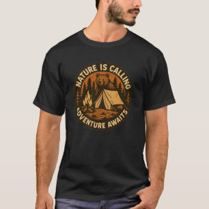Natuur roept. Avontuur wacht! Inspirerend T-shirt