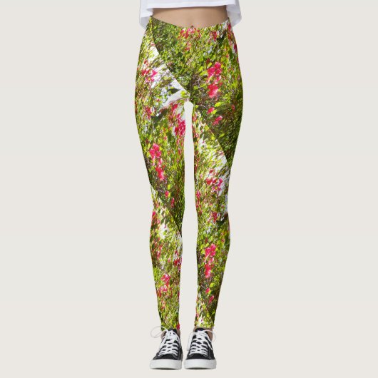 Natuur roze bloemetjes met groene blaadjes achterg leggings (Voorkant)